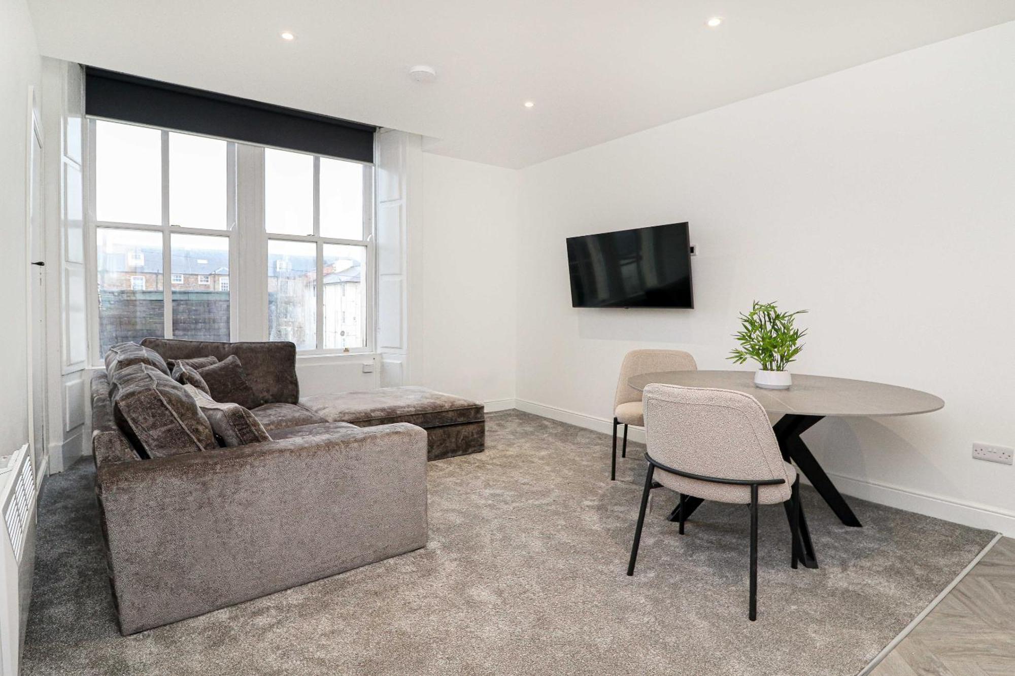 Beachwalk Apartments By Nova Suites Эр Экстерьер фото